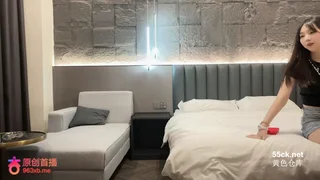 꾹꾹 내려 찍어대는 조건녀